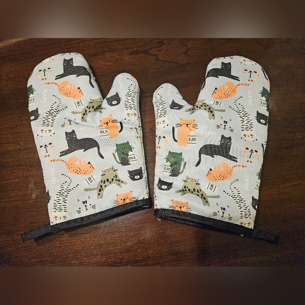 2 Cat Themed Oven Mitts